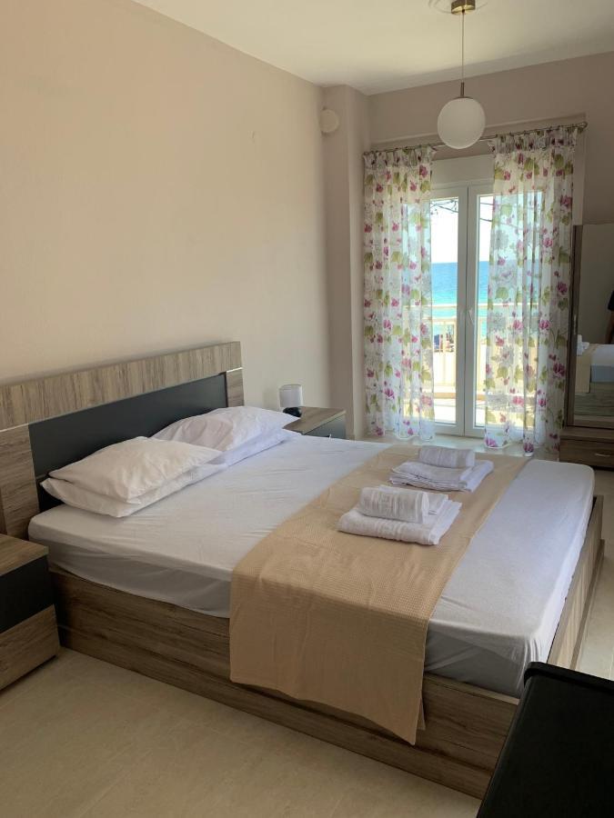 "Breeze" Front To The Sea - Hakidiki Villa Flogita Buitenkant foto